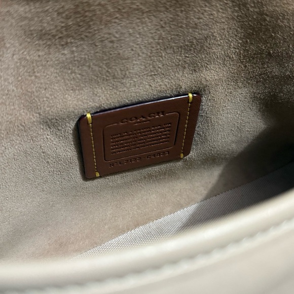 Coach Ivory Soft Tabby - Picture 9 of 13